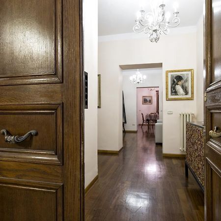 Fontana De Trevi Apartment ローマ 部屋 写真