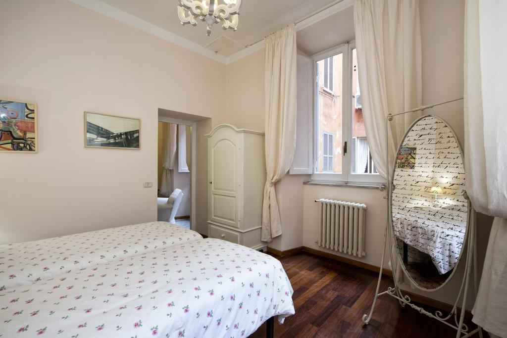 Fontana De Trevi Apartment ローマ 部屋 写真