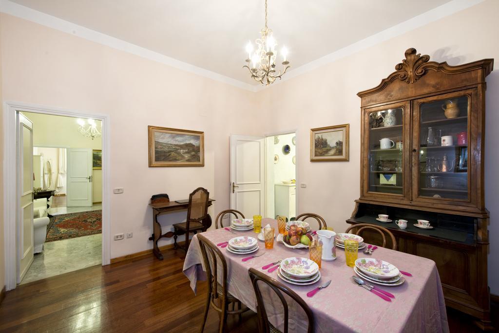 Fontana De Trevi Apartment ローマ 部屋 写真